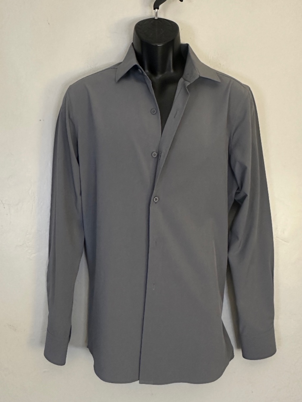 Hylete Stretch Long Sleeve Shirt Medium Gently worn 88% polyester/12% spandex